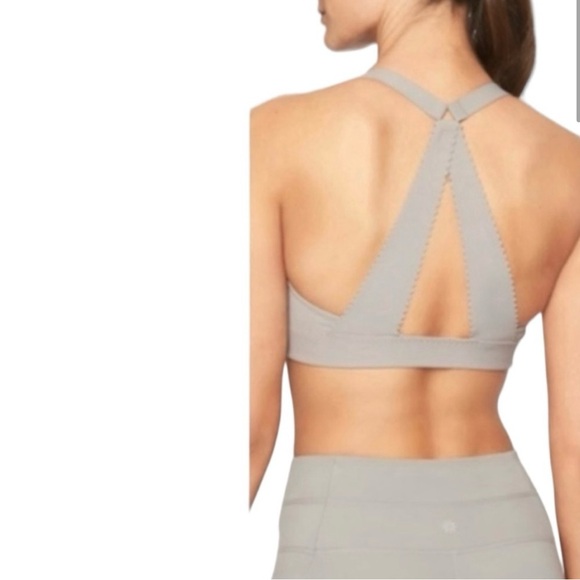 Athleta Gray Scalloped Sports Bra - Picture 4 of 7